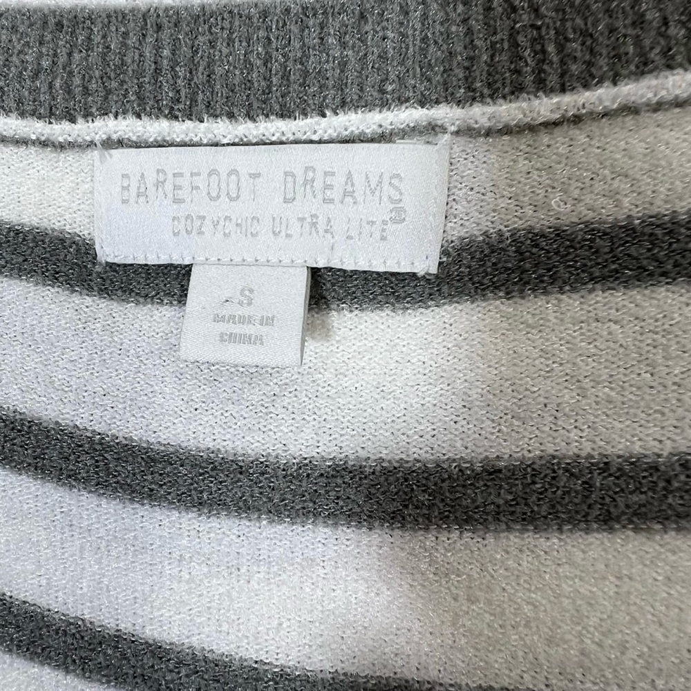 Barefoot Dreams Gray and White Striped Sweater - Picture 8 of 10